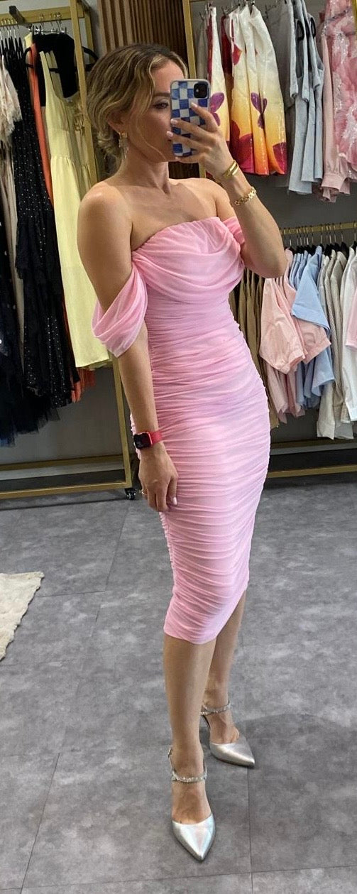 VESTIDO MIDI MESH DE HOMBROS CAIDOS ROSA