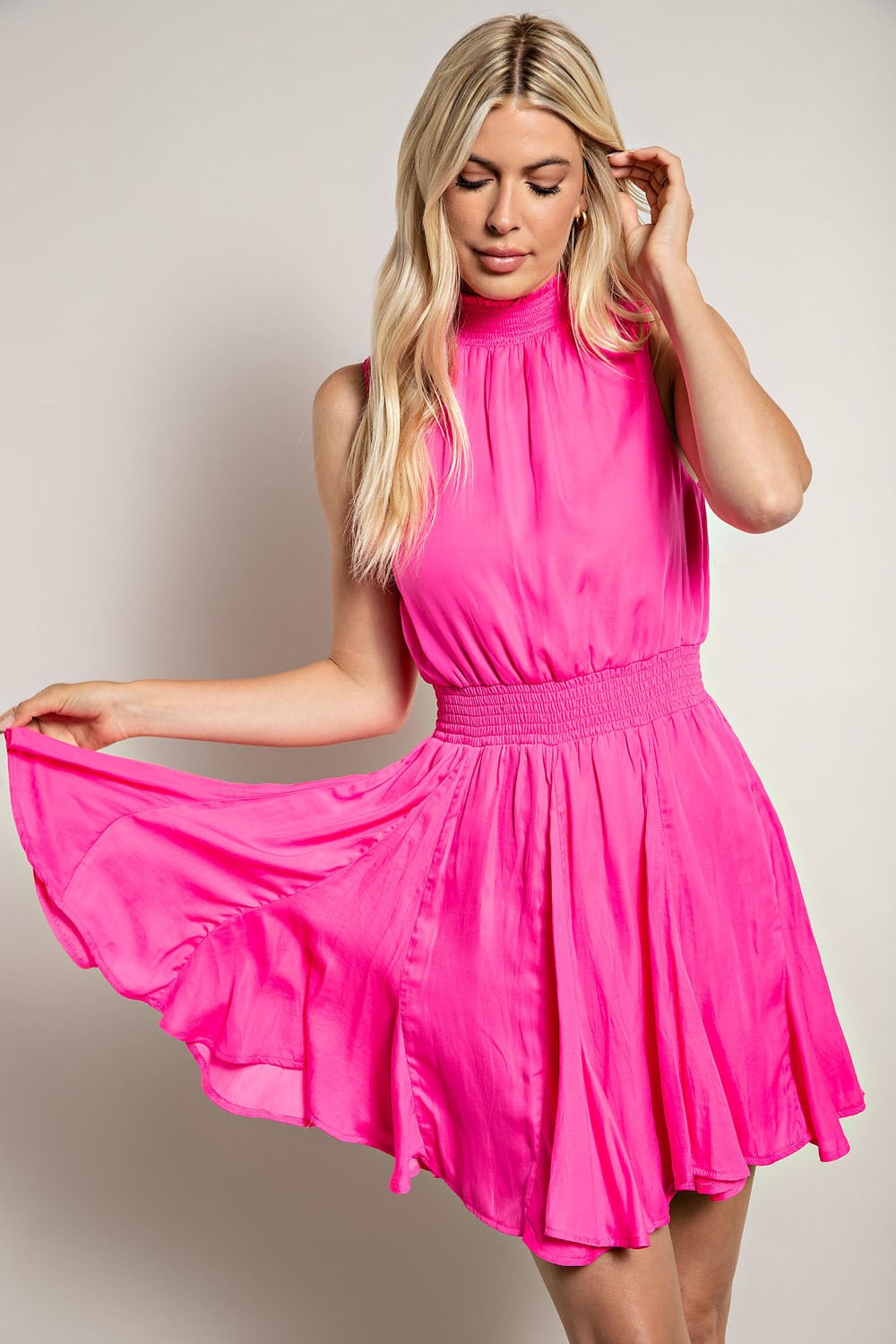 Vestido halter con elástico en cintura