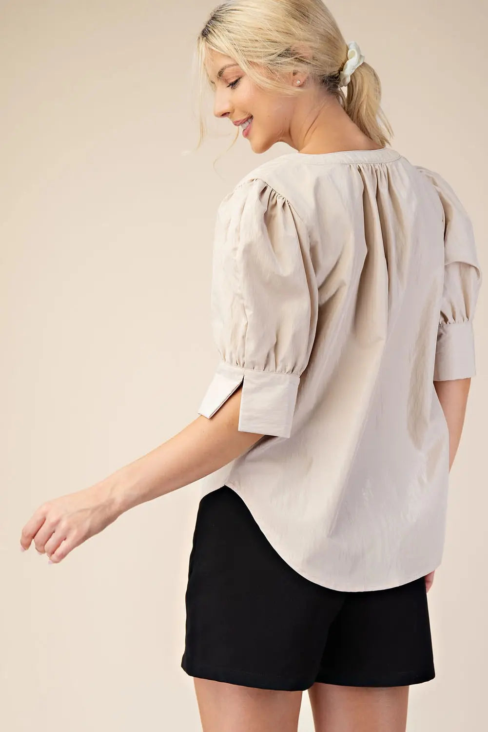 Blusa manga bombacha y cuello V
