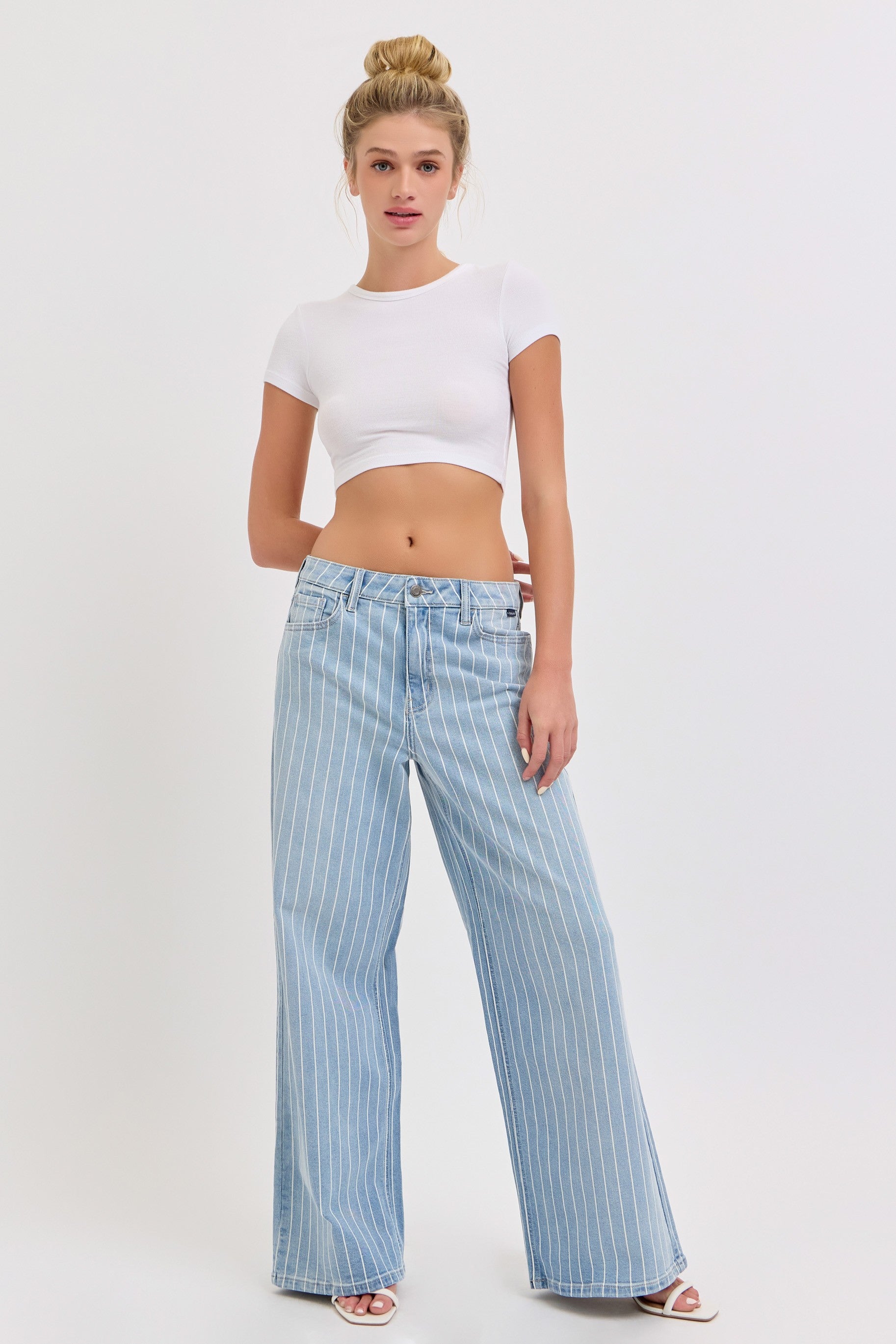 JEANS CON RAYAS CLARAS