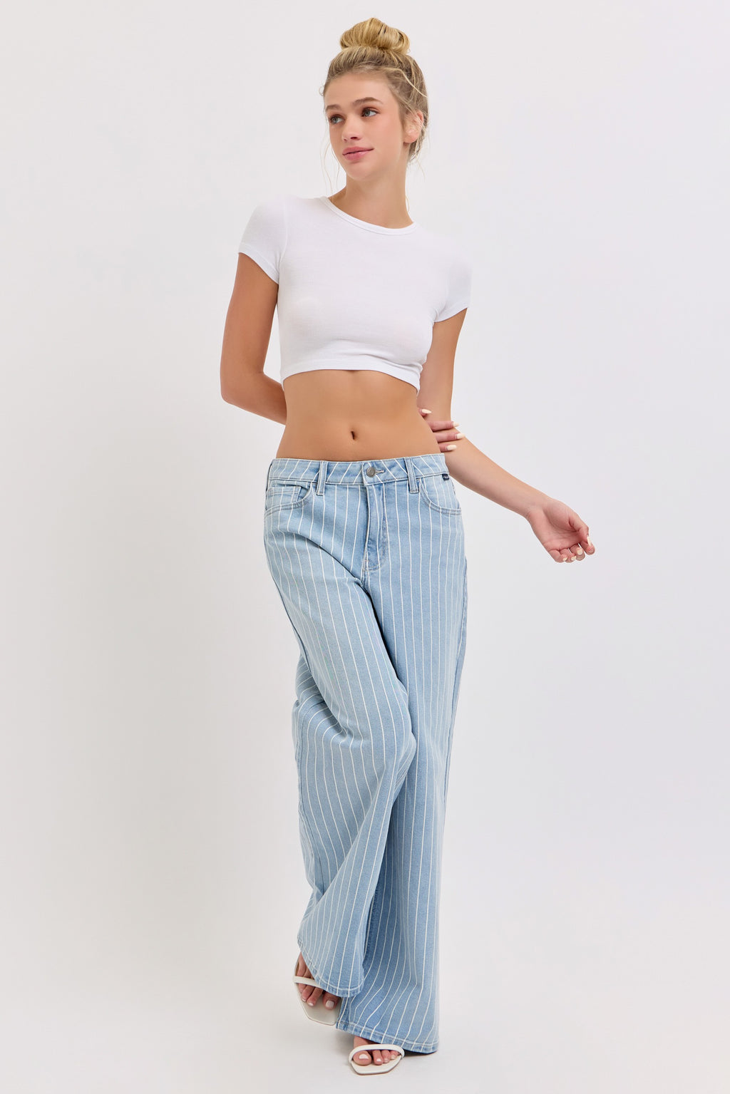 JEANS CON RAYAS CLARAS