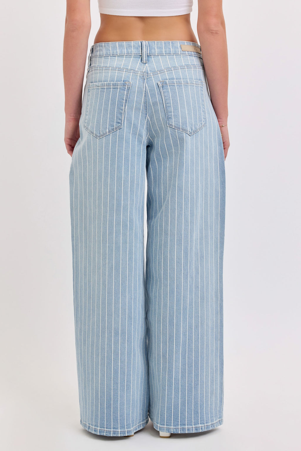 JEANS CON RAYAS CLARAS
