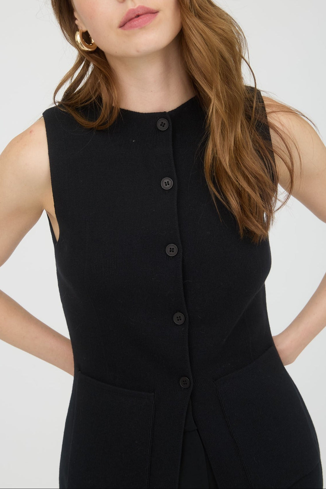 TOP DE PUNTO CON BOTONES NEGRO