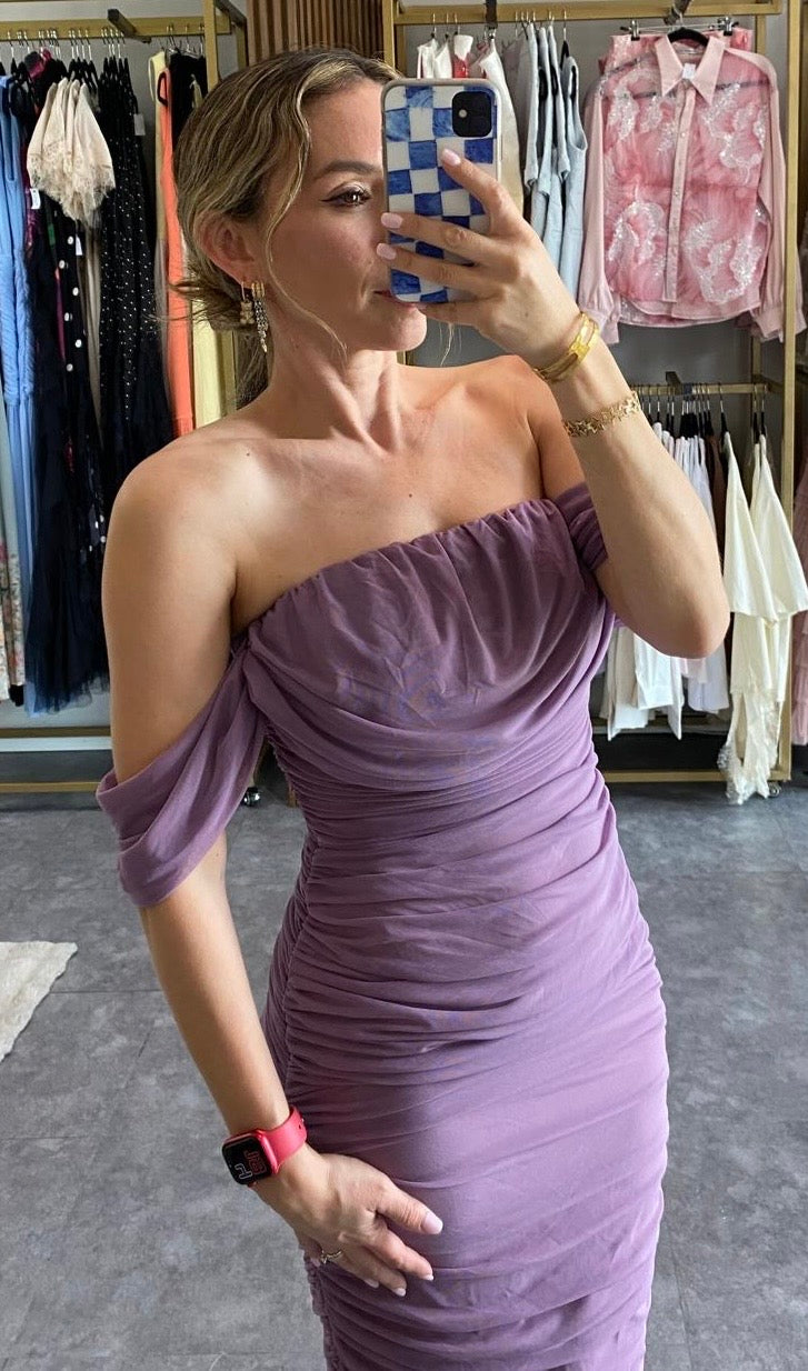 VESTIDO MIDI MESH DE HOMBROS CAIDOS LILA