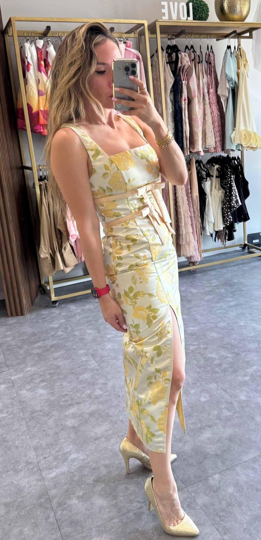 VESTIDO MIDI MOÑOS