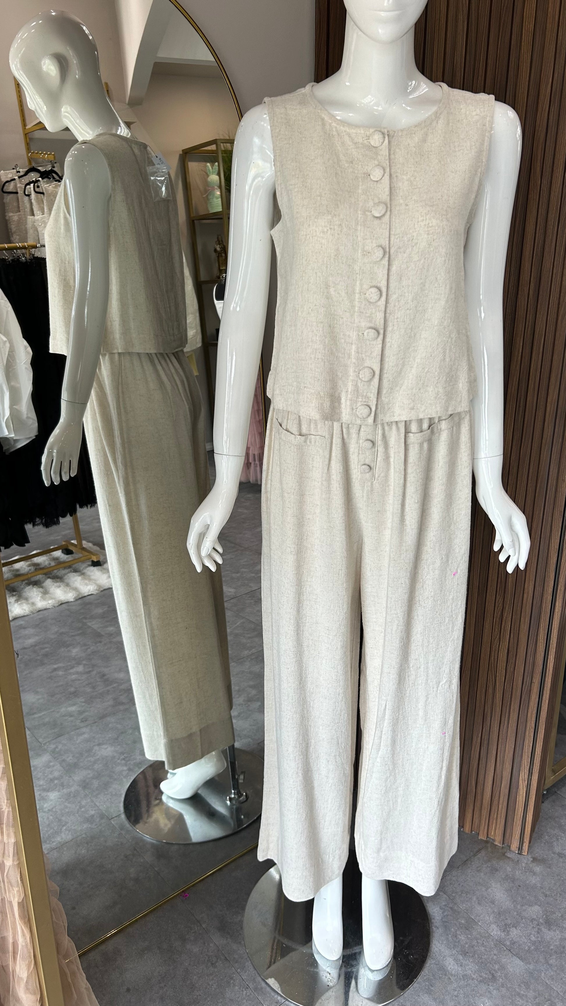 SET FRESCO DE PANTALÓN CON TOP DE BOTONES