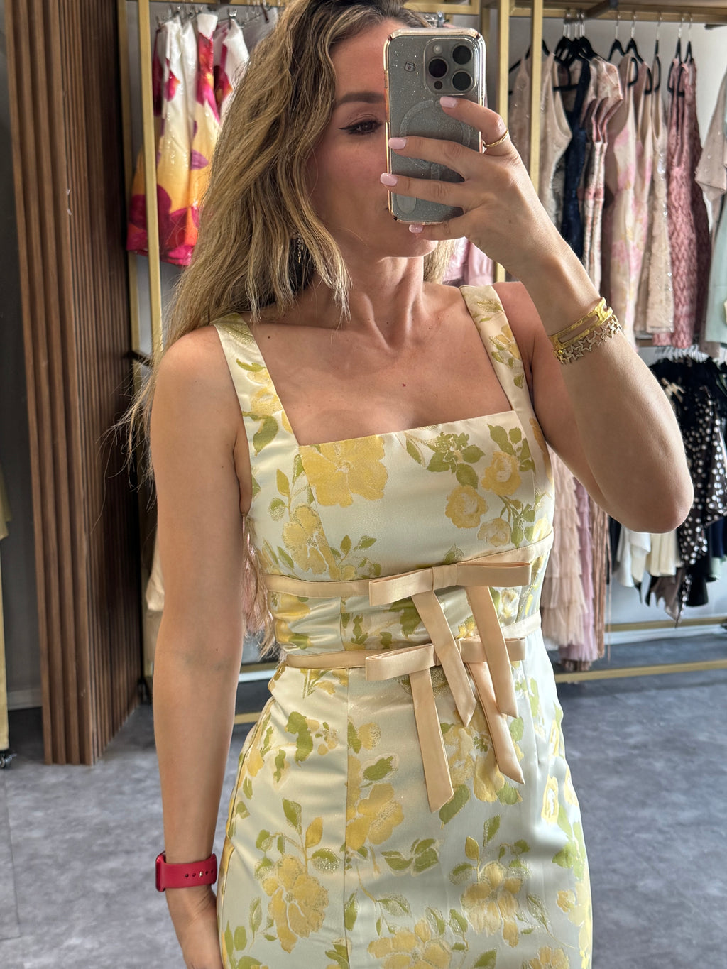 VESTIDO MIDI MOÑOS