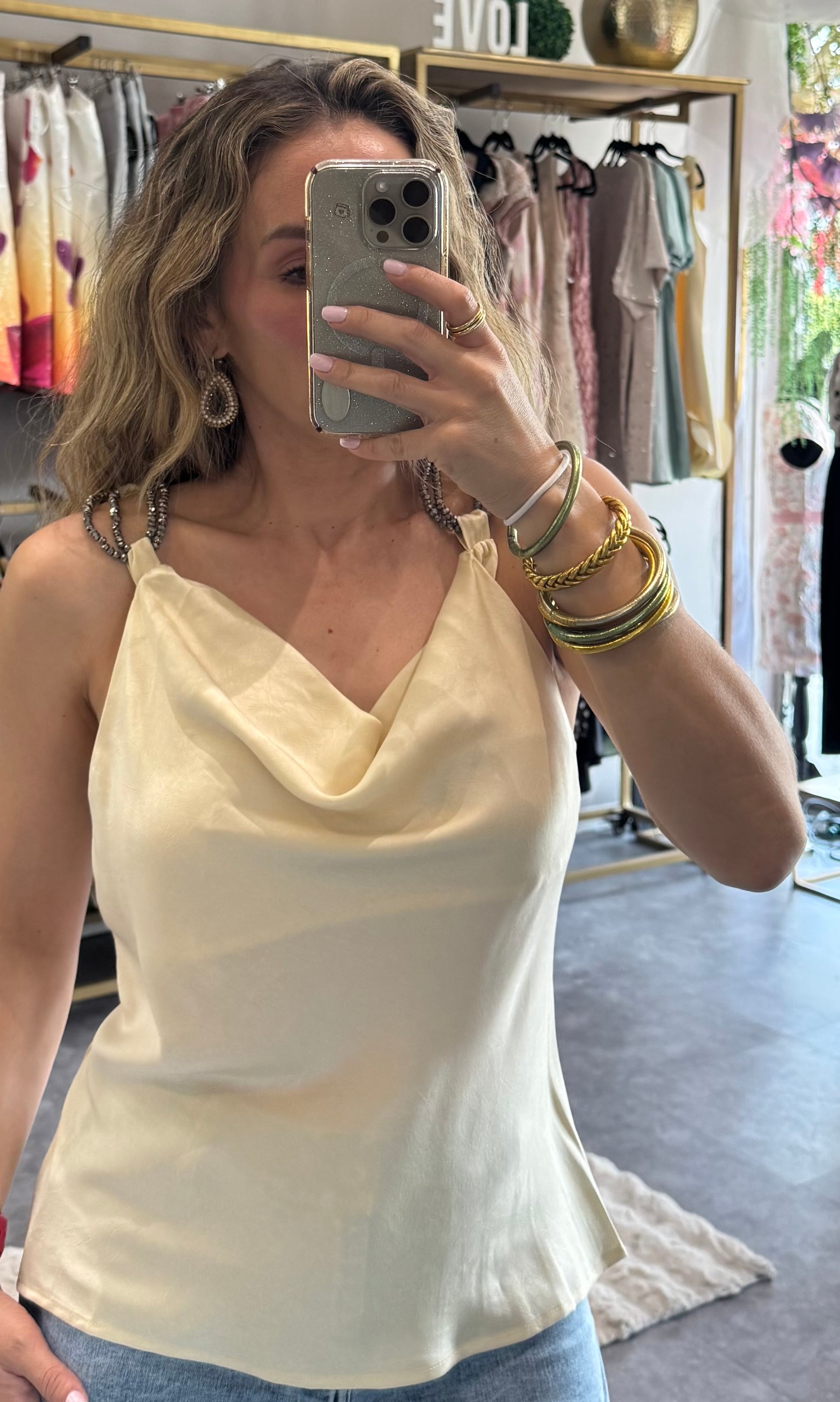 BLUSA SATIN CON PIEDRAS EN TIRANTE BEIGE