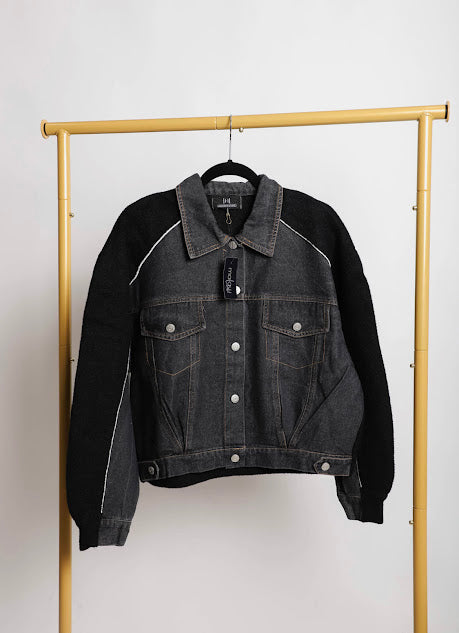 CHAMARRA DE MEZCLILLA CON SUETER