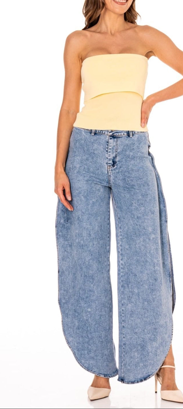 JEANS BARREL ABIERTO DE PIERNA