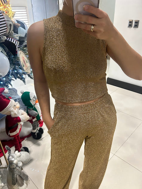 Set de Pantalón con Crop Top