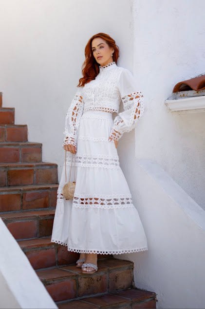 Falda blanca calada