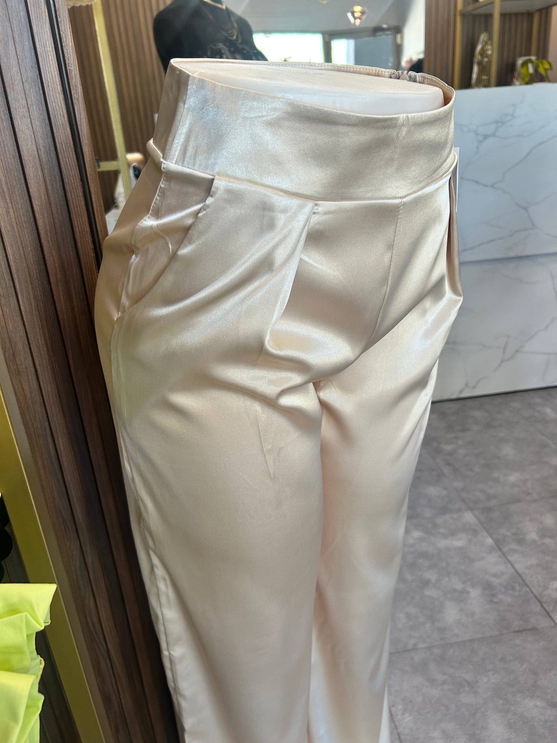 Pantalón de Satin recto
