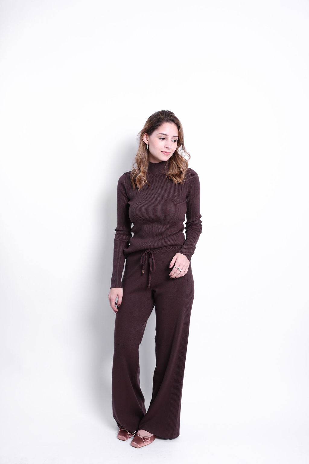 SET DE PANTS BLUSA CUELLO REDONDO