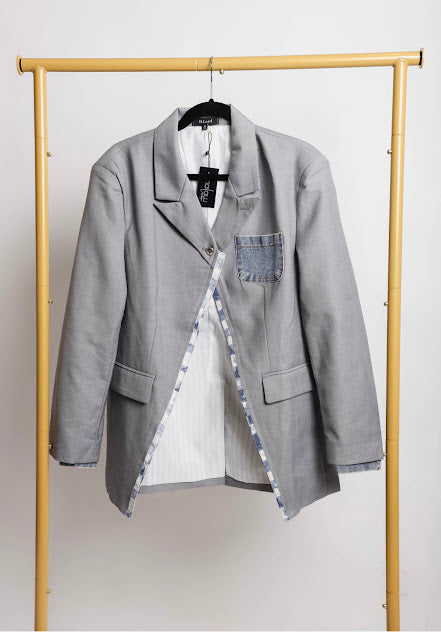 SACO GRIS DE UN BOTON