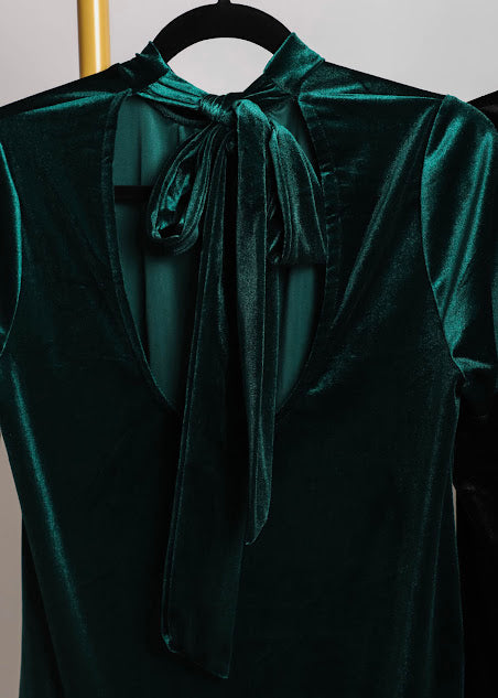 VESTIDO CORTO DE TERCIOPELO