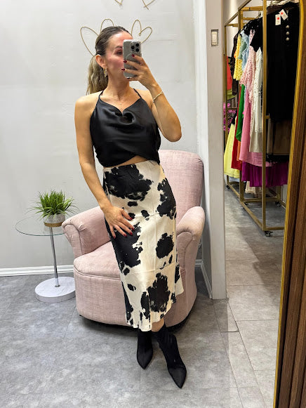 Falda de Satín con estampado de vaca